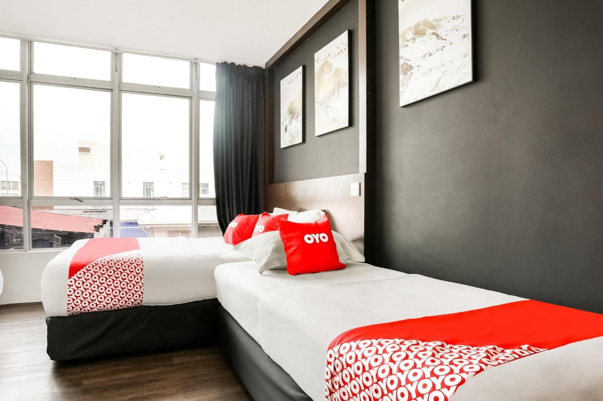 Oyo 90460 Hotel Kl2F Rest & Go Шах-Алам Экстерьер фото