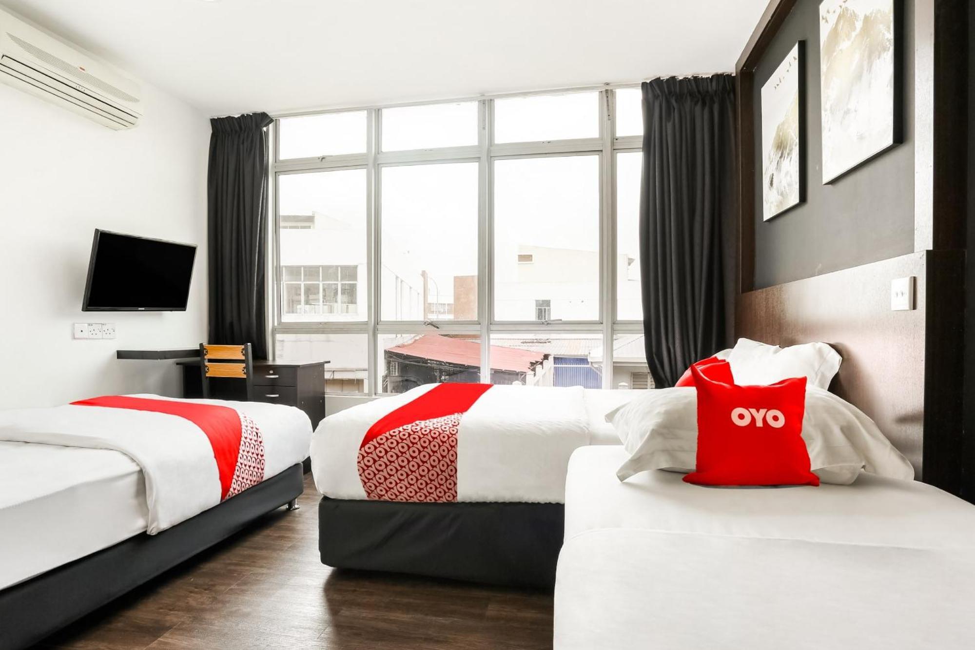 Oyo 90460 Hotel Kl2F Rest & Go Шах-Алам Экстерьер фото