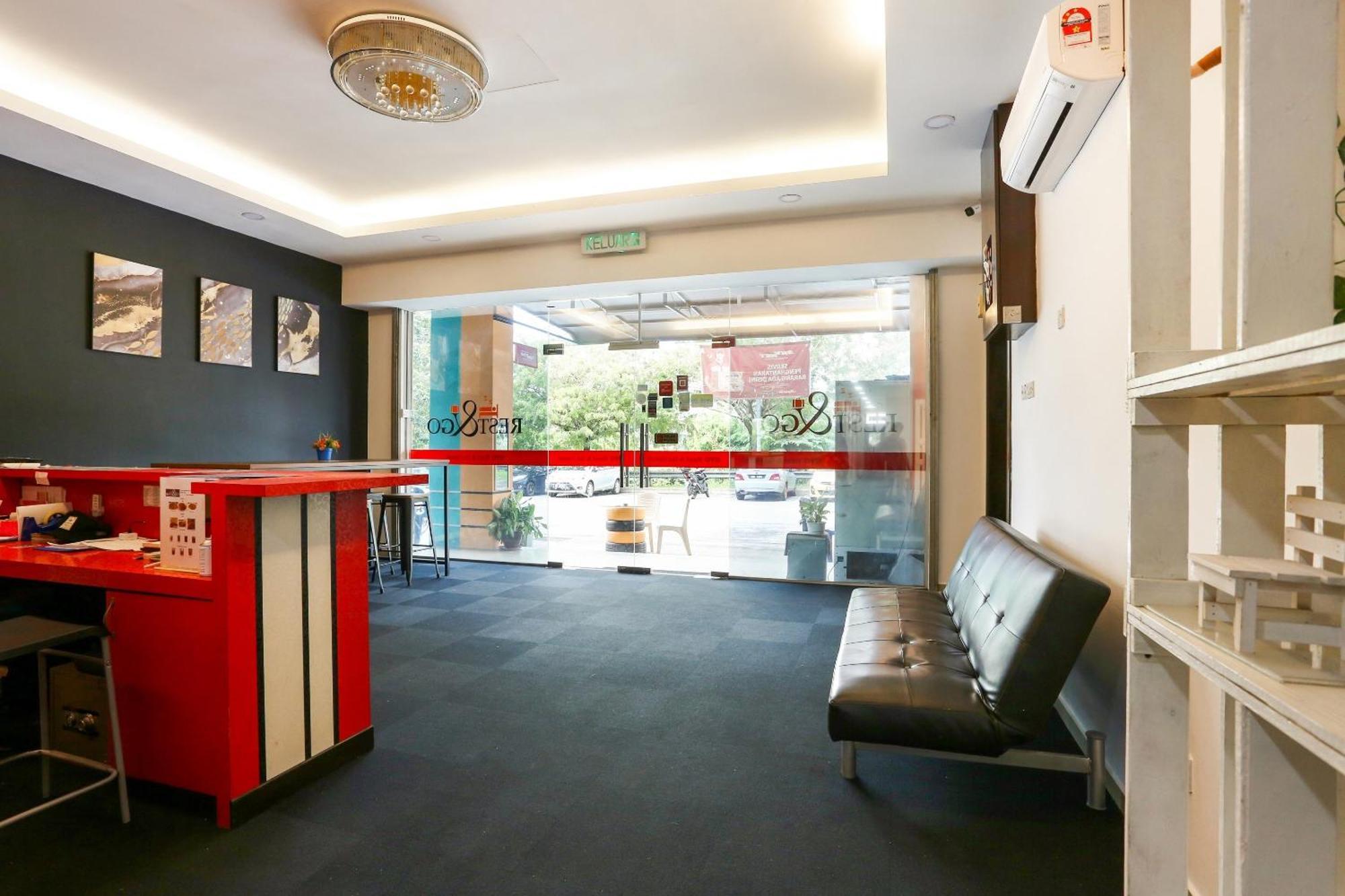 Oyo 90460 Hotel Kl2F Rest & Go Шах-Алам Экстерьер фото