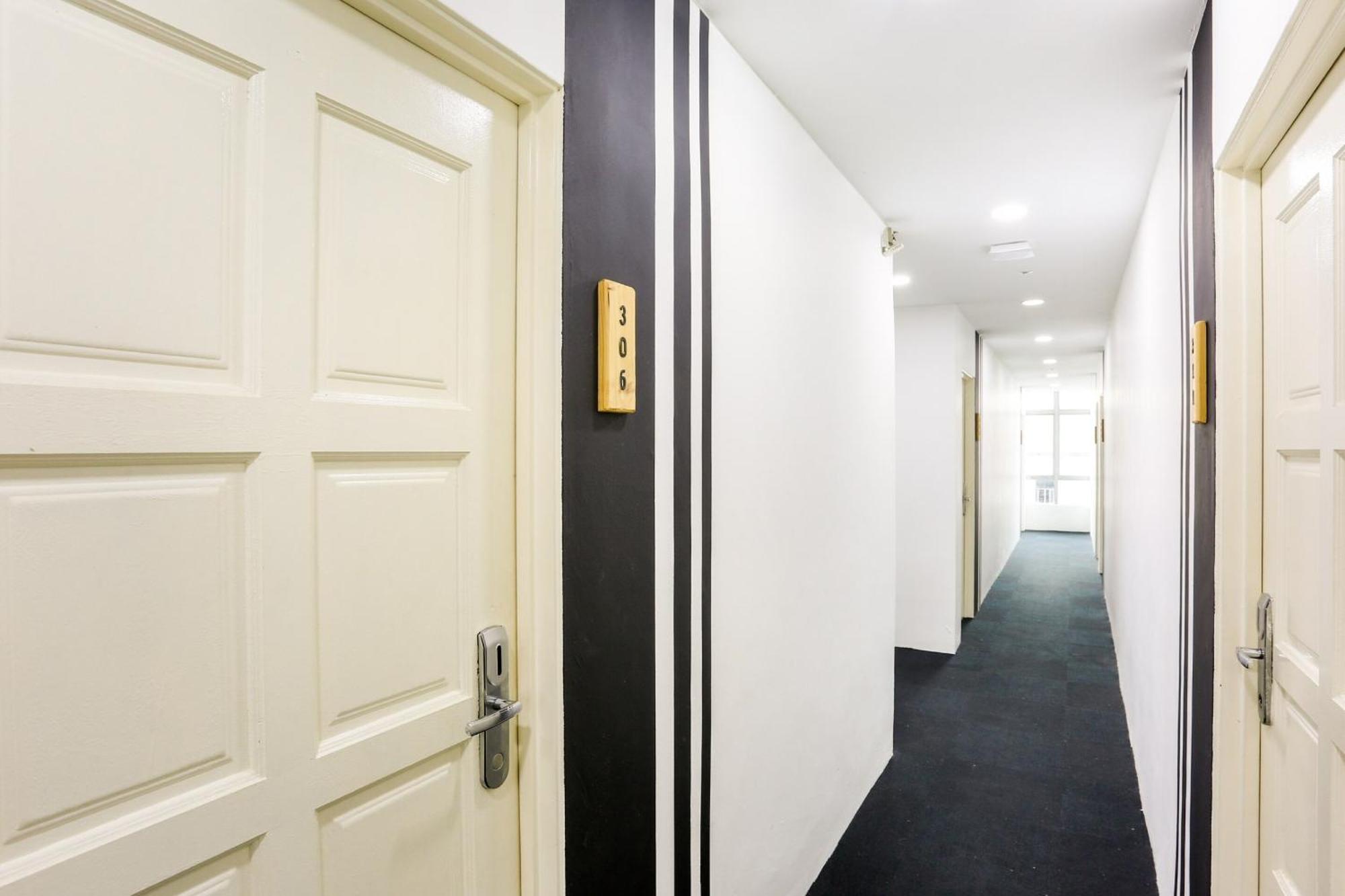 Oyo 90460 Hotel Kl2F Rest & Go Шах-Алам Экстерьер фото