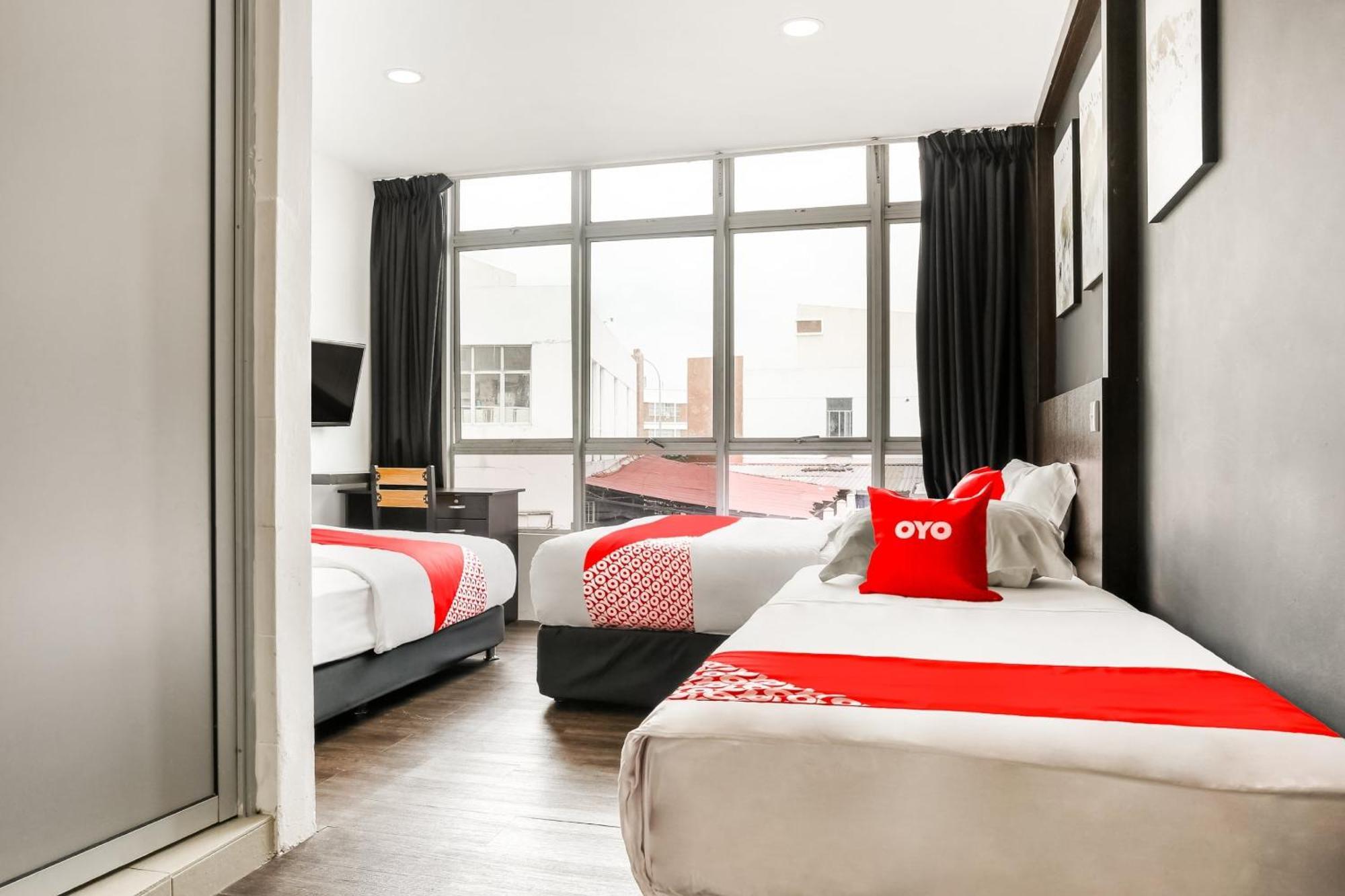 Oyo 90460 Hotel Kl2F Rest & Go Шах-Алам Экстерьер фото