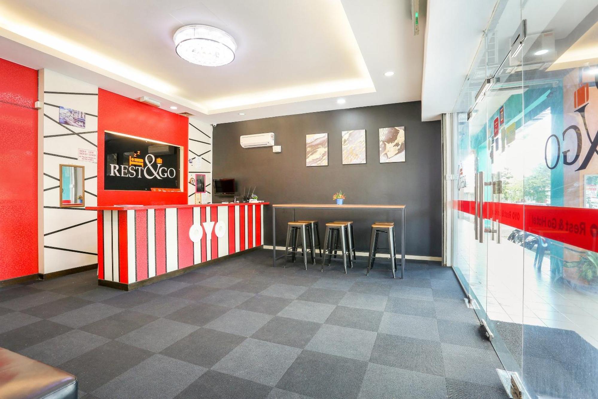Oyo 90460 Hotel Kl2F Rest & Go Шах-Алам Экстерьер фото
