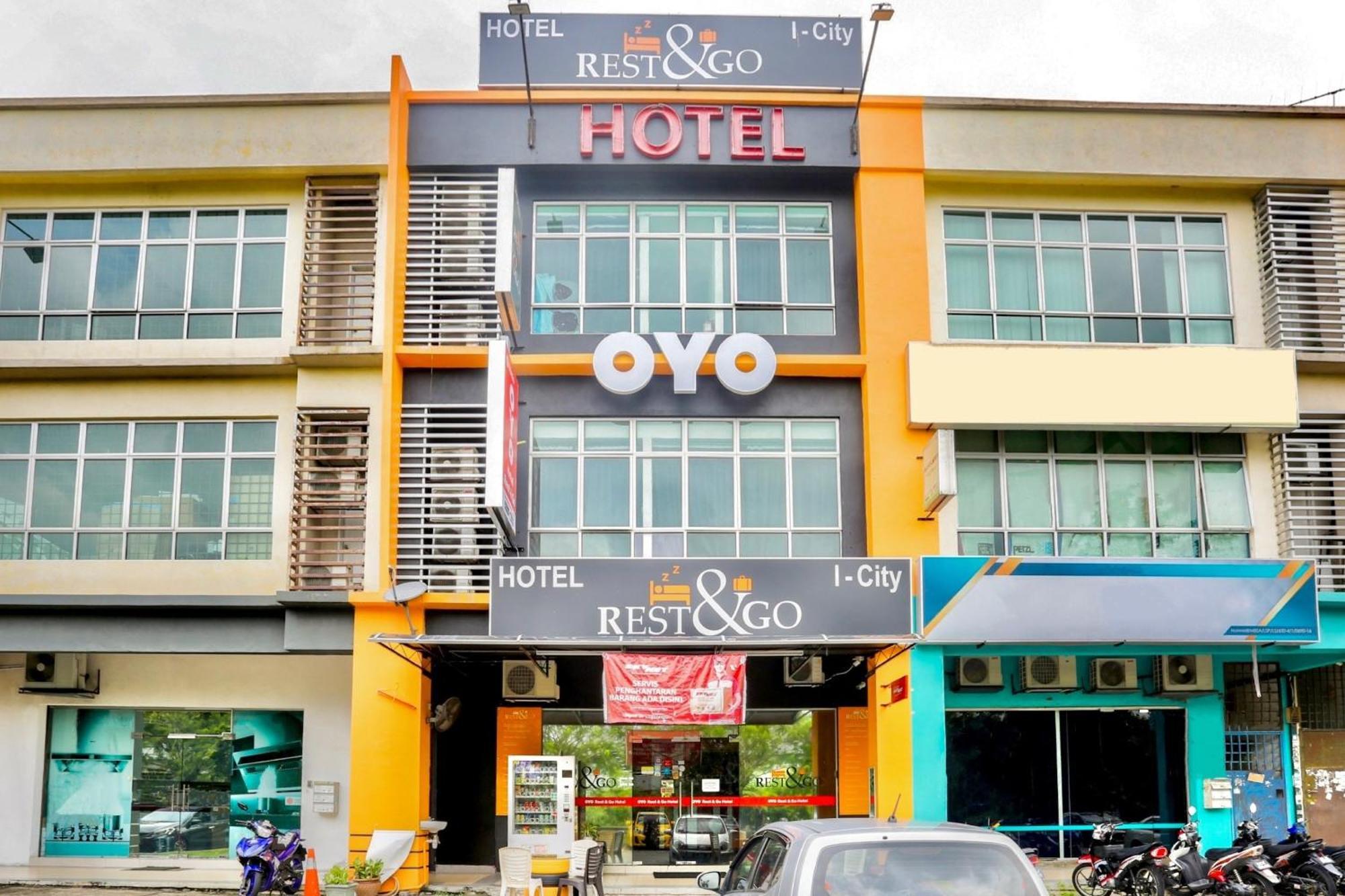 Oyo 90460 Hotel Kl2F Rest & Go Шах-Алам Экстерьер фото